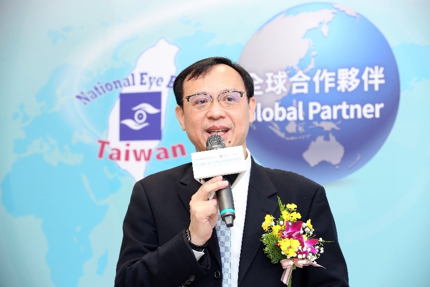 當日簽約記者會邀請本中心石崇良董事長致詞。